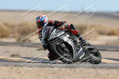 media/Nov-16-2025-Race Pace (Sun) [[8c5fa54630]]/Verified Riders/9-Turn 16 (150pm)/